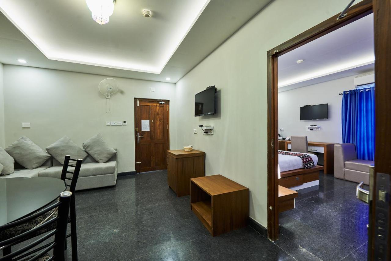 Vidya Residency Otel Thrissur Dış mekan fotoğraf