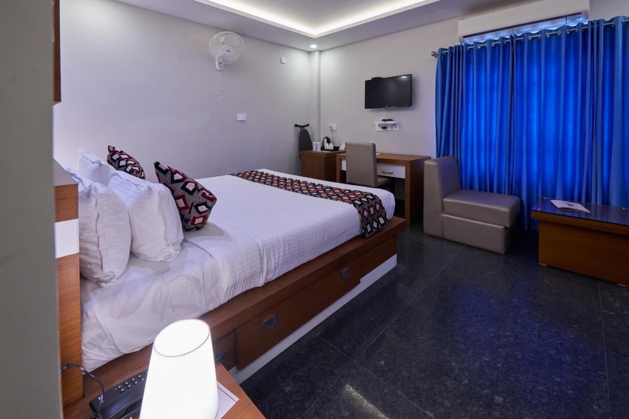 Vidya Residency Otel Thrissur Dış mekan fotoğraf